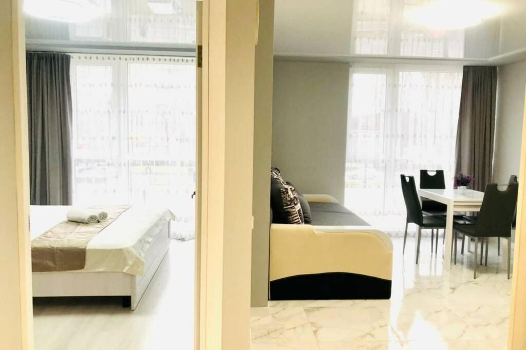 Новобудова Авалон, Стрийська Apartment Lviv Luaran gambar