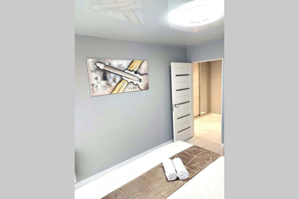 Новобудова Авалон, Стрийська Apartment Lviv Luaran gambar