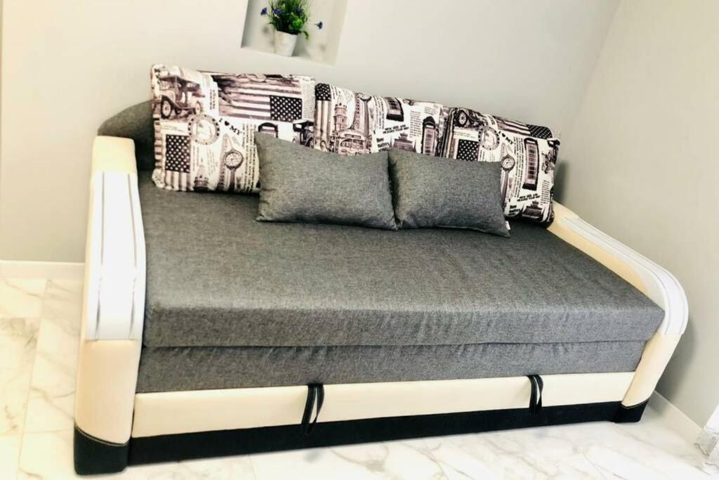 Новобудова Авалон, Стрийська Apartment Lviv Luaran gambar